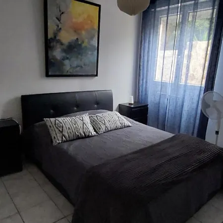 Centre-ville - Jolie Maison 4 Personnes - 60 M2 Avec Parking Gratuit Prive, Wifi Et Clim Sète