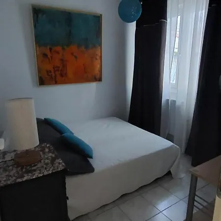 Centre-ville - Jolie Maison 4 Personnes - 60 M2 Avec Parking Gratuit Prive, Wifi Et Clim
