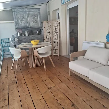 Centre - Maison De - 2 - 4 Personnes - 60 M2 Avec Parking Gratuit Prive, Wifi Et Clim *