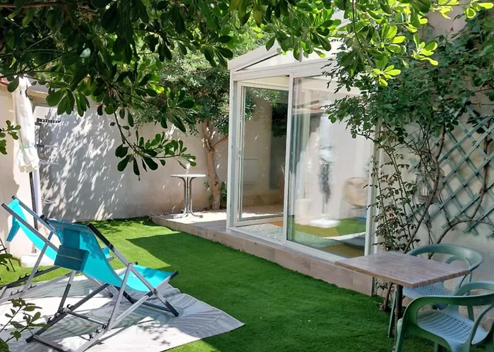 Centre - Maison De - 2 - 4 Personnes - 60 M2 Avec Parking Gratuit Prive, Wifi Et Clim
