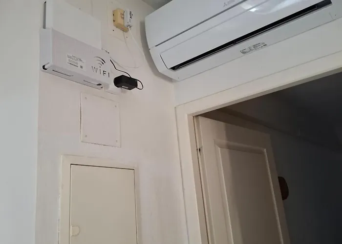 Centre - Maison De - 2 - 4 Personnes - 60 M2 Avec Parking Gratuit Prive, Wifi Et Clim