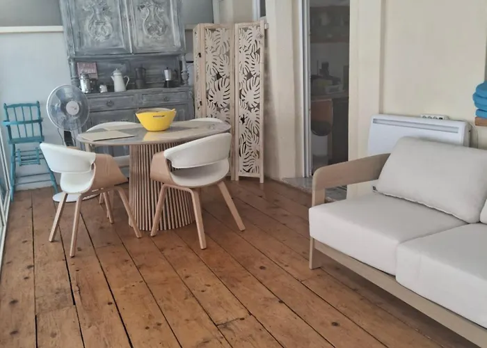 Centre - Maison De - 2 - 4 Personnes - 60 M2 Avec Parking Gratuit Prive, Wifi Et Clim *